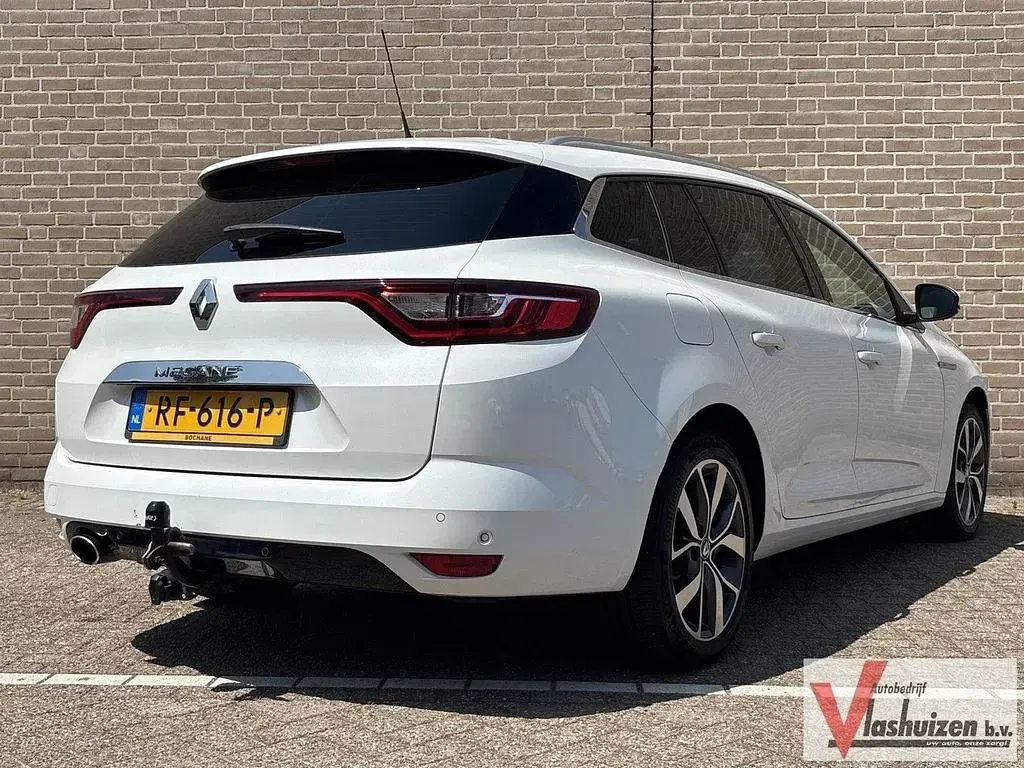 Używany Renault Mégane Bose Edition 131 KM (96 kW) 2017 Biały Kombi