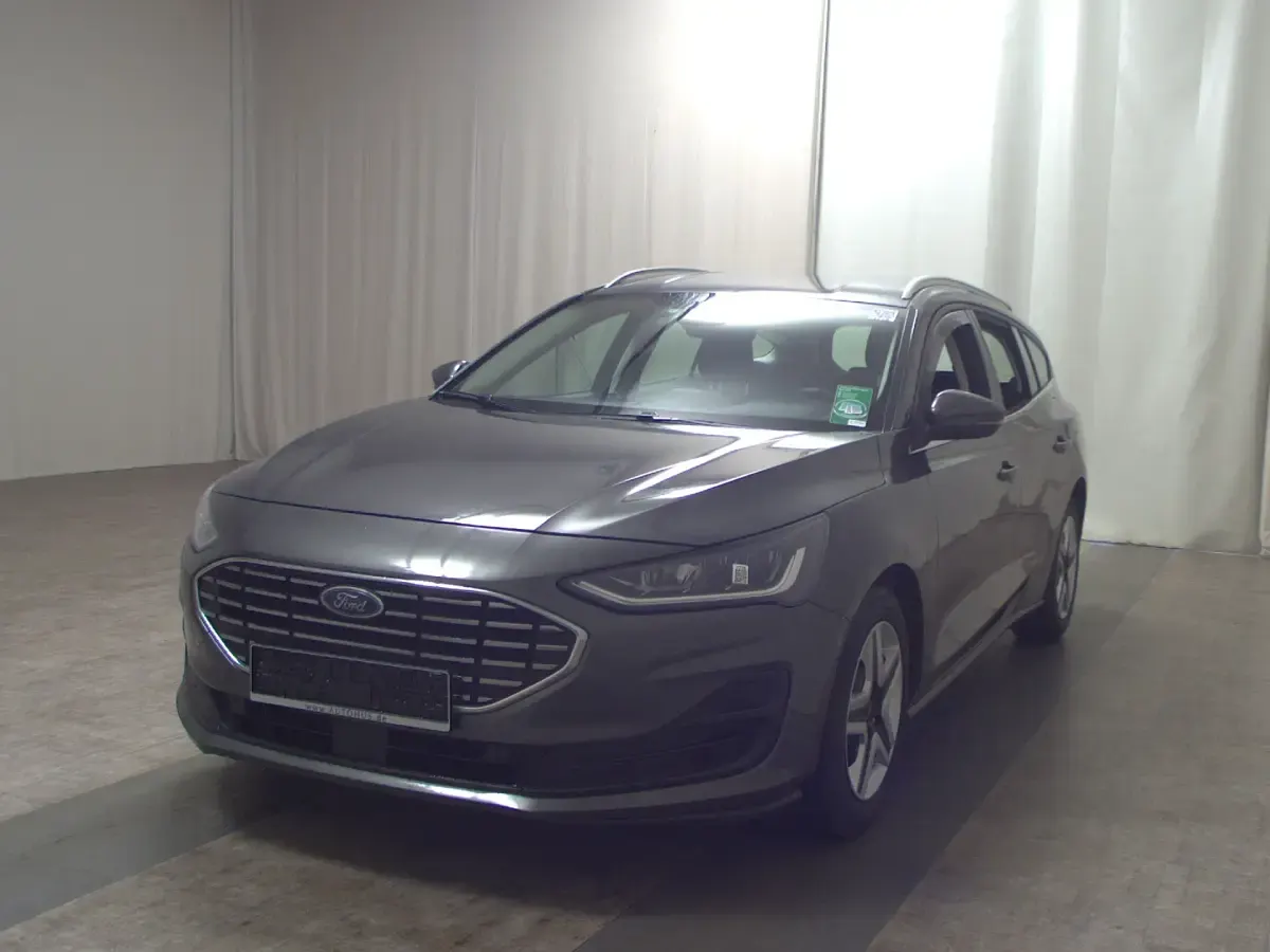 Gebraucht Ford Focus Titanium 120 PS (88 kW) 2022 Grau Kombi