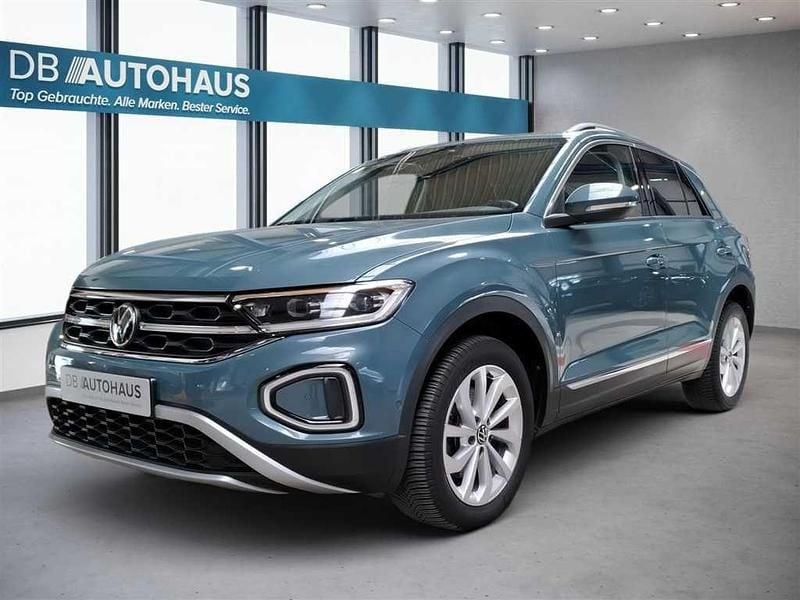 Blau Gebraucht 2022 VW T-Roc Style SUV | 26.350 € (Guter Preis) - Bild 1/4