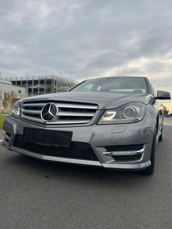 Gebraucht Mercedes C300 231 PS (169 kW) 2012 Silber Limousine