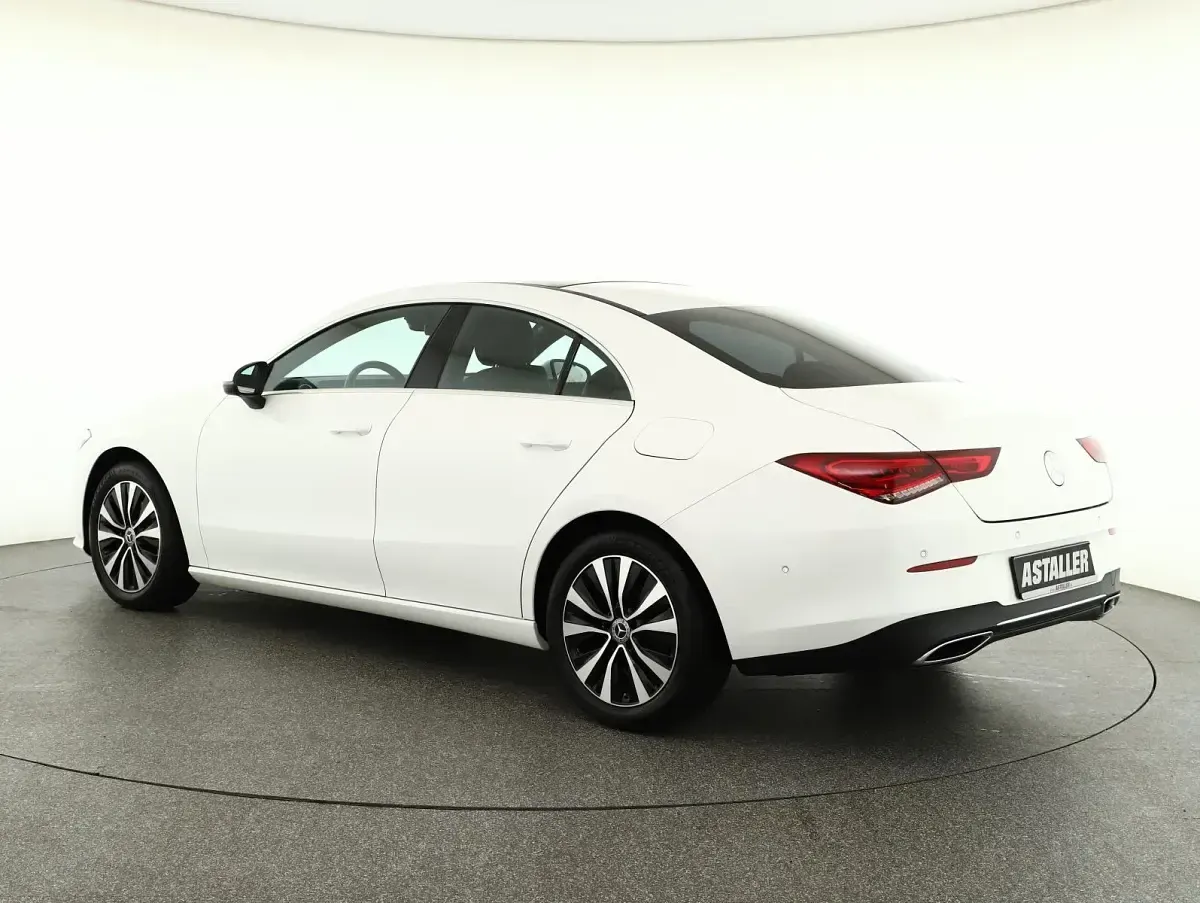 Gebraucht Mercedes CLA180 Progressive 136 PS (100 kW) 2020 Unilack polarweiß Limousine
