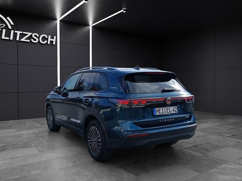 Gebraucht VW Tiguan 150 PS (110 kW) 2026 Blau SUV