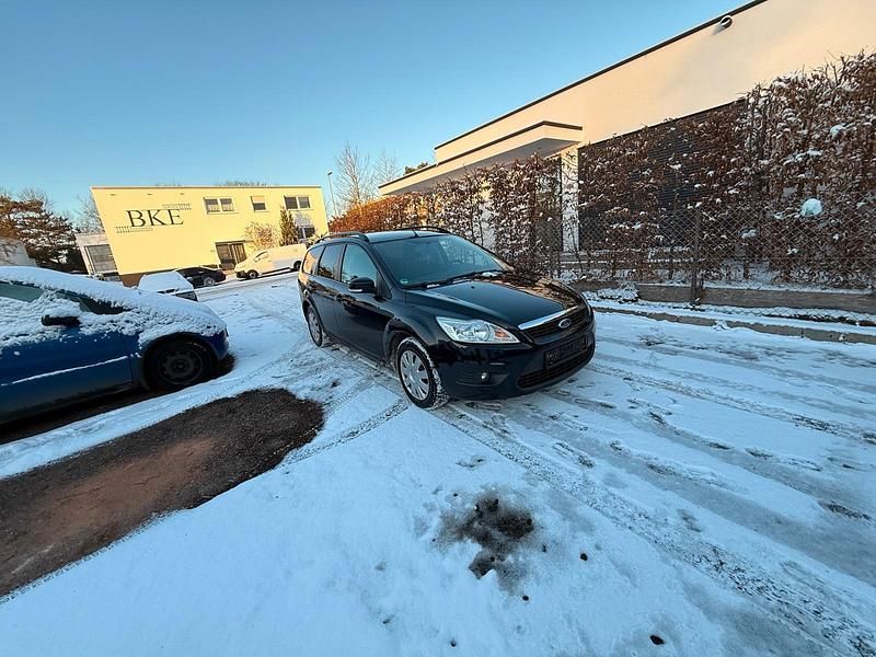 Gebraucht Ford Focus 101 PS (74 kW) 2008 Schwarz Kombi