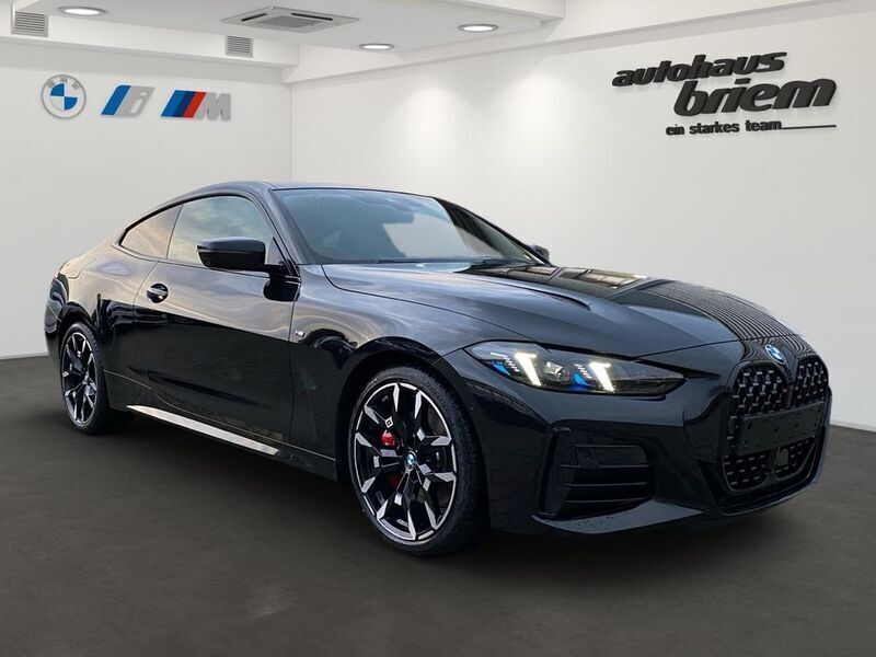 Gebraucht BMW 430 M Sport 286 PS (210 kW) 2024 Black sapphire metallic Coupé