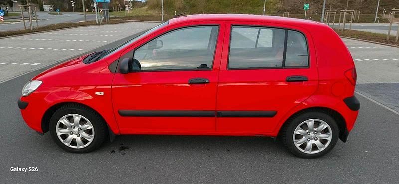 Gebraucht Hyundai Getz 67 PS (49 kW) 2009 Rot Kleinwagen