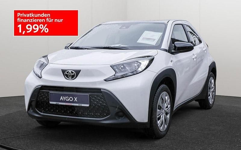 Weiß Neu 2025 Toyota Aygo Play Kleinwagen | 17.990 € - Bild 1/4