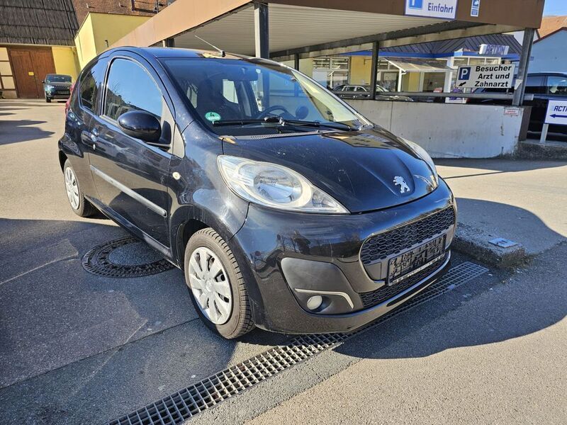 Schwarz Gebraucht 2013 Peugeot 107 Active Kleinwagen | 3.999 € (Fairer Preis) - Bild 1/4