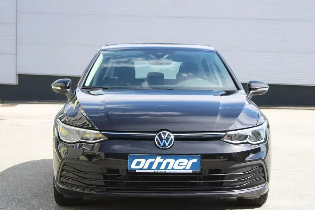 Gebraucht VW Golf VIII Life 110 PS (80 kW) 2022 Schwarz Limousine