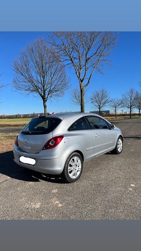 Second-hand Opel Corsa Sport 90 CP (66 kW) 2007 Argintiu Hatchback