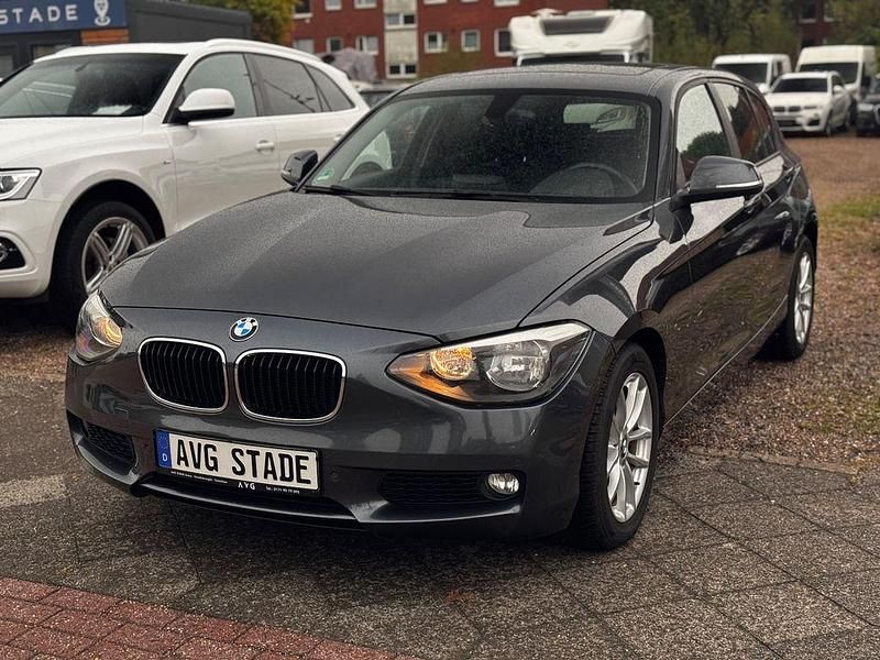 Gebraucht BMW 116 136 PS (100 kW) 2012 Grau Kleinwagen