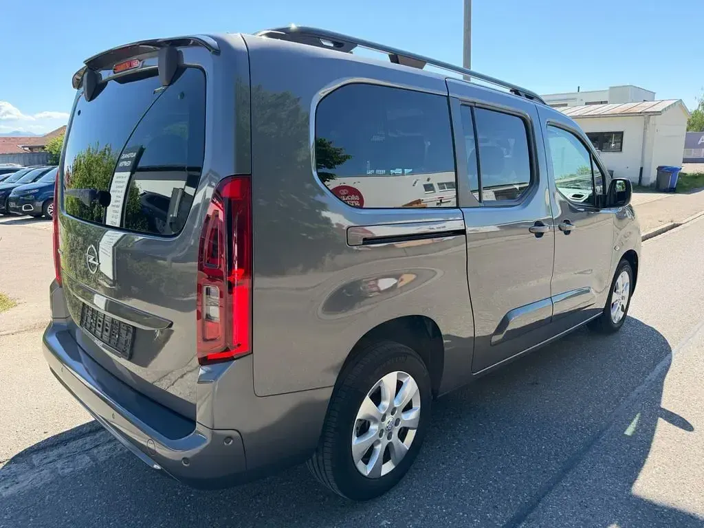Gebraucht Opel Combo Life 131 PS (96 kW) 2023 Grau Van / Kleinbus