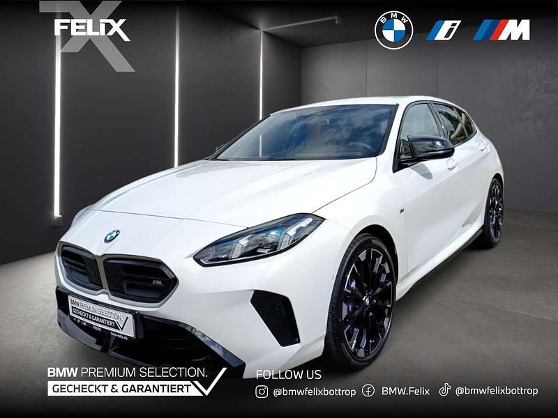 Alpinweiss iii Gebraucht 2024 BMW M135 M Sport Kleinwagen | 42.880 € (Etwas zu teuer) - Bild 1/4