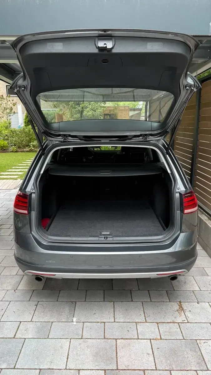 Gebraucht VW Golf Alltrack 178 PS (130 kW) 2017 Grau Kombi