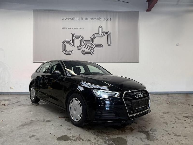 Mythosschwarz Gebraucht 2019 Audi A3 Limousine | 15.690 € (Superpreis) - Bild 1/4