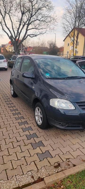 Usata VW Fox 64 CV (47 kW) 2004 Grigio Utilitaria