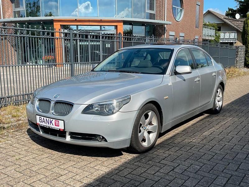 Silber Gebraucht 2004 BMW 530 Limousine | 6.990 € (Fairer Preis) - Bild 1/4