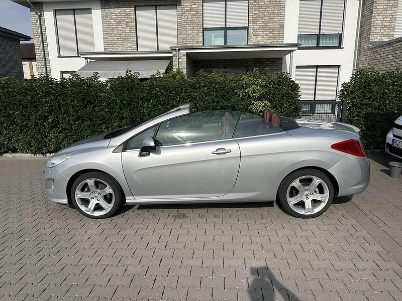 Grau Gebraucht 2009 Peugeot 308 CC Platinum Cabrio | 4.500 € (Guter Preis) - Bild 1/4