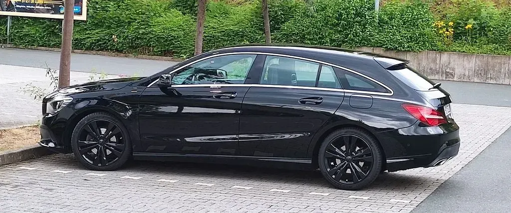 Gebraucht Mercedes 200 156 PS (114 kW) 2016 Schwarz Limousine