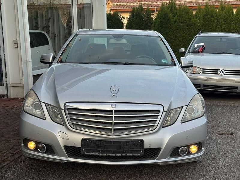 Gebraucht Mercedes E350 231 PS (169 kW) 2009 Silber Limousine