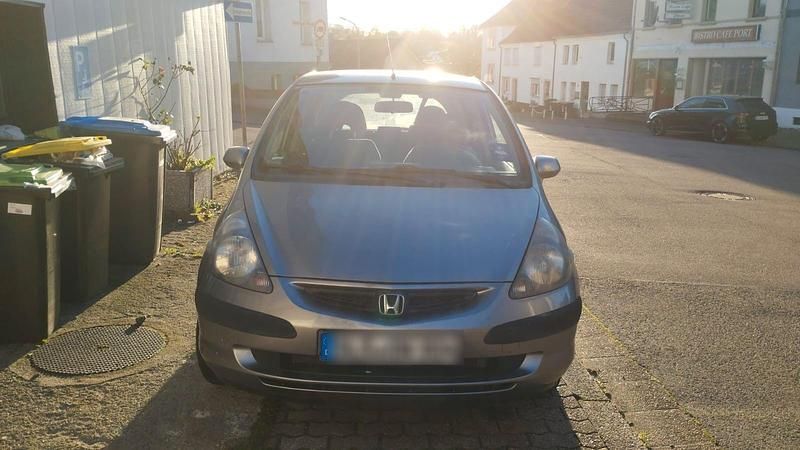 Silber Gebraucht 2004 Honda Jazz Sport Kleinwagen | 1.050 € (Superpreis) - Bild 1/4