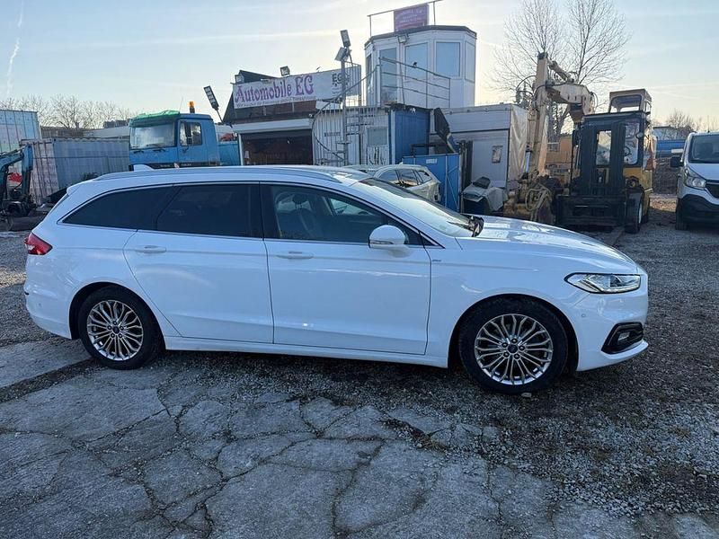Gebraucht Ford Mondeo Titanium 150 PS (110 kW) 2020 Weiß Kombi