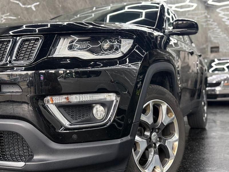 Gebraucht Jeep Compass Limited 170 PS (125 kW) 2019 Schwarz SUV