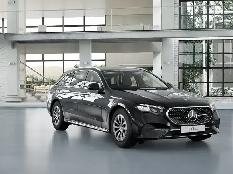 Gebraucht Mercedes E220 Avantgarde 197 PS (144 kW) 2026 Schwarz