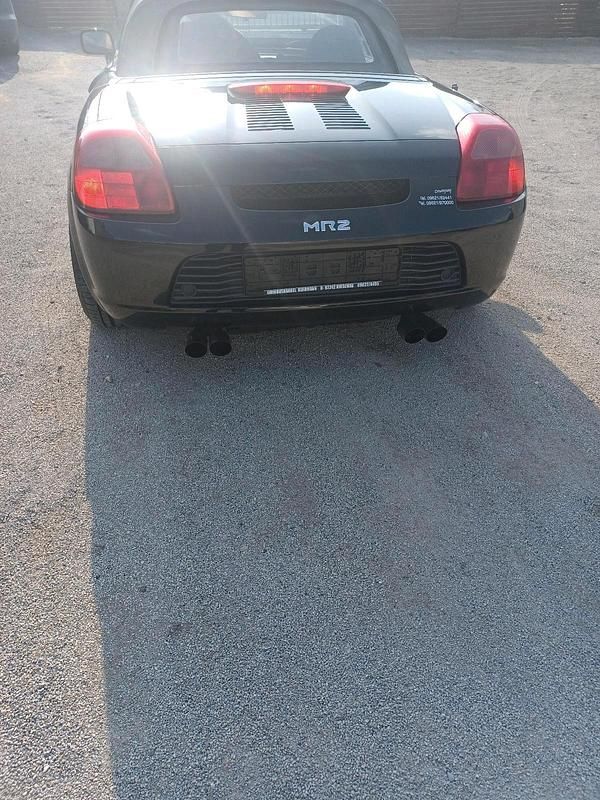 Gebraucht Toyota MR2 140 PS (102 kW) 2000 Schwarz Cabrio