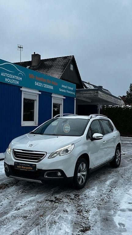 Weiß Gebraucht 2014 Peugeot 2008 Active SUV | 7.380 € (Fairer Preis) - Bild 1/4