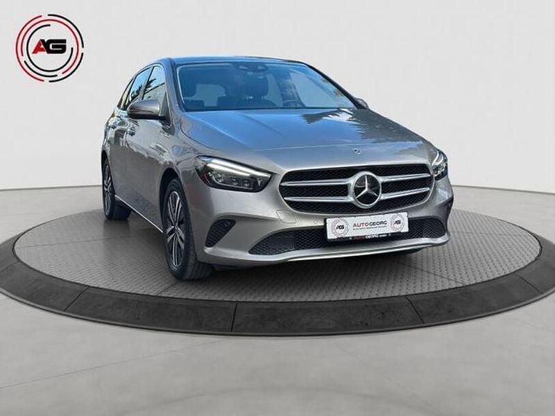 Gebraucht Mercedes B250e 218 PS (160 kW) 2020 Mojavesilber Van / Kleinbus