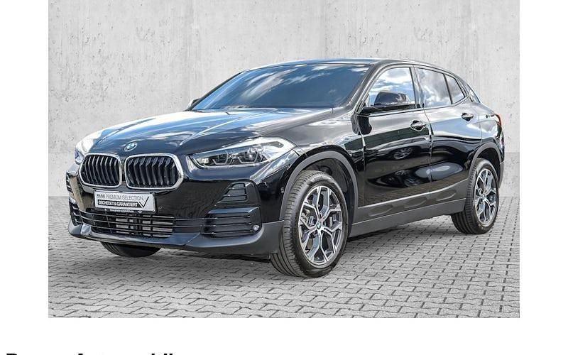 Schwarz Gebraucht 2024 BMW X2 Sport Line SUV | 34.980 € (Guter Preis) - Bild 1/4