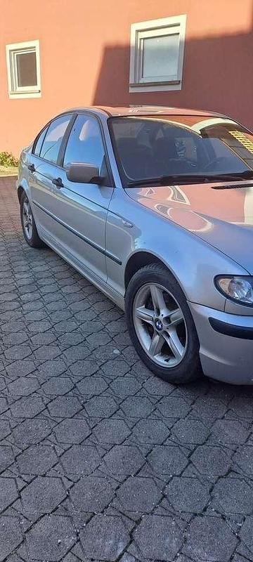 Gebraucht BMW 320 150 PS (110 kW) 2003 Limousine