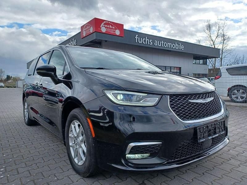Gebraucht Chrysler Pacifica 291 PS (214 kW) 2025 Schwarz Van