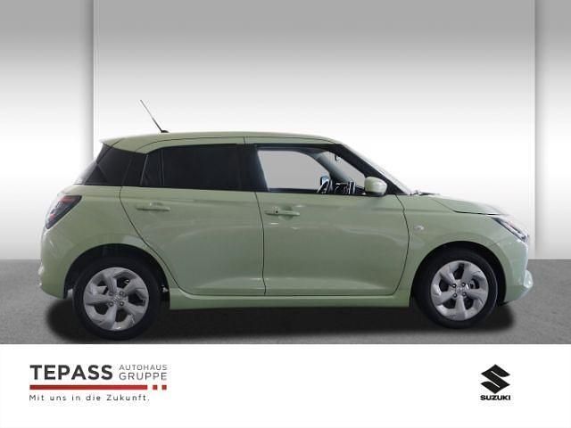 Neu Suzuki Swift Comfort 83 PS (61 kW) 2025 Gelb Kleinwagen