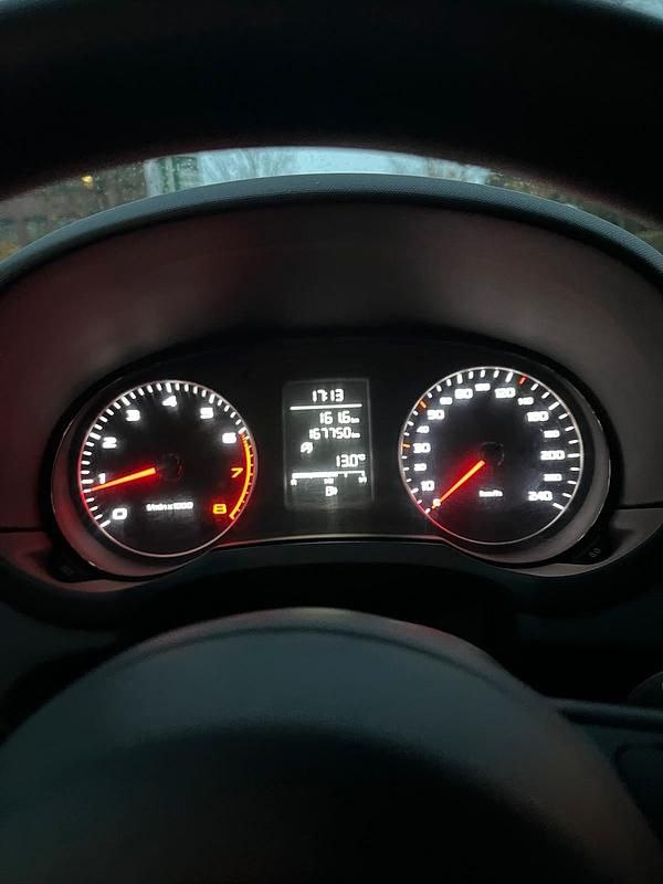 Second-hand Audi A1 86 CP (63 kW) 2011 Alb Hatchback