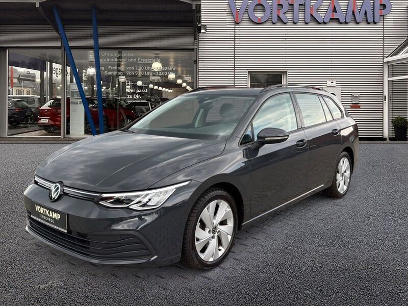 Uranograu Gebraucht 2022 VW Golf VIII Life Kombi | 16.890 € (Fairer Preis) - Bild 1/4