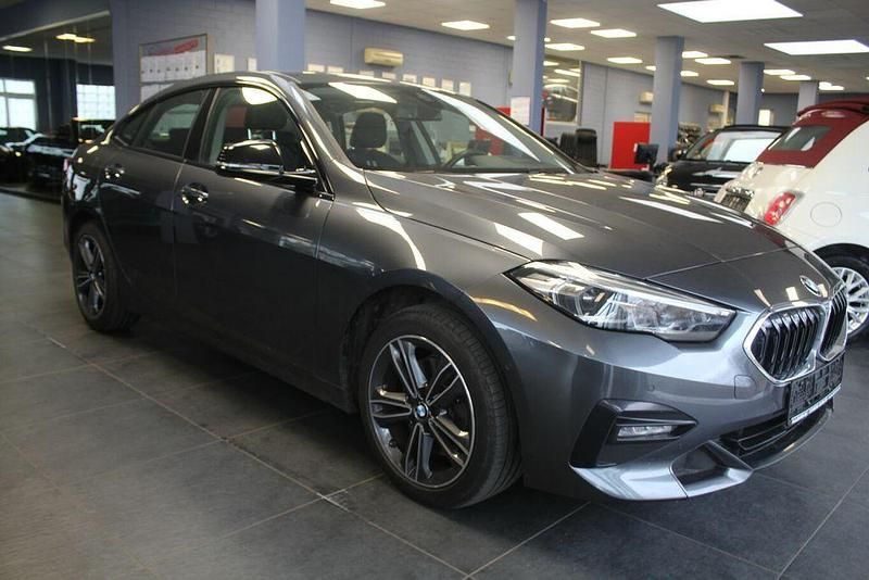Mineralgrau metallic (metallic) Gebraucht 2021 BMW 218 Sport Line Coupé | 20.780 € (Fairer Preis) - Bild 1/4
