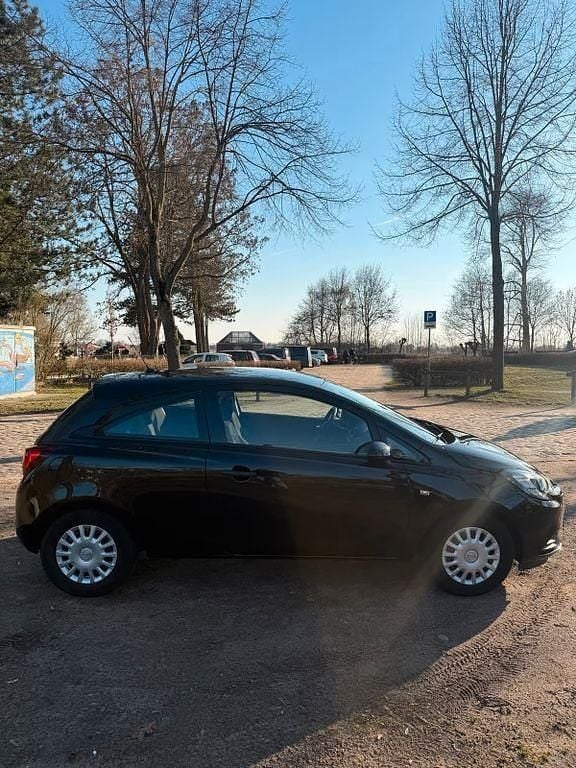Second-hand Opel Corsa Selection 69 CP (50 kW) 2017 Negru Hatchback