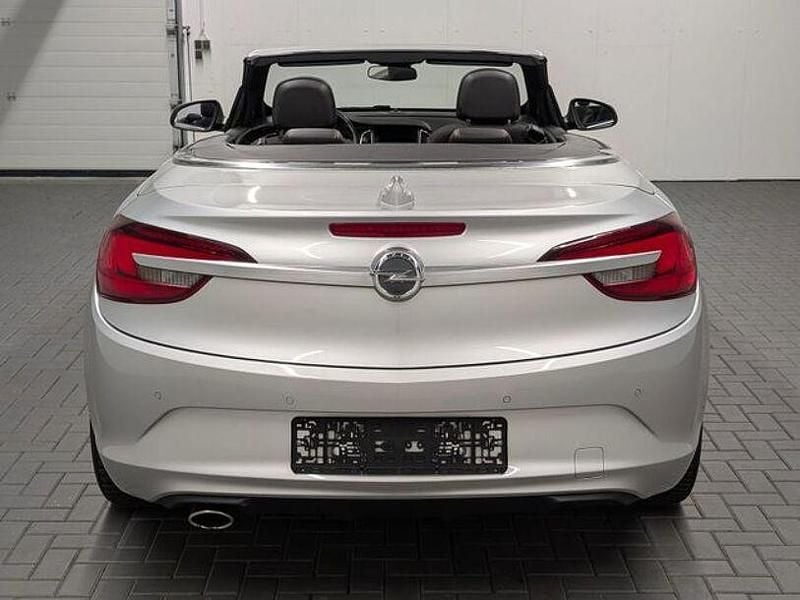 Gebraucht Opel Cascada 140 PS (102 kW) 2018 Argon silber met. Cabrio