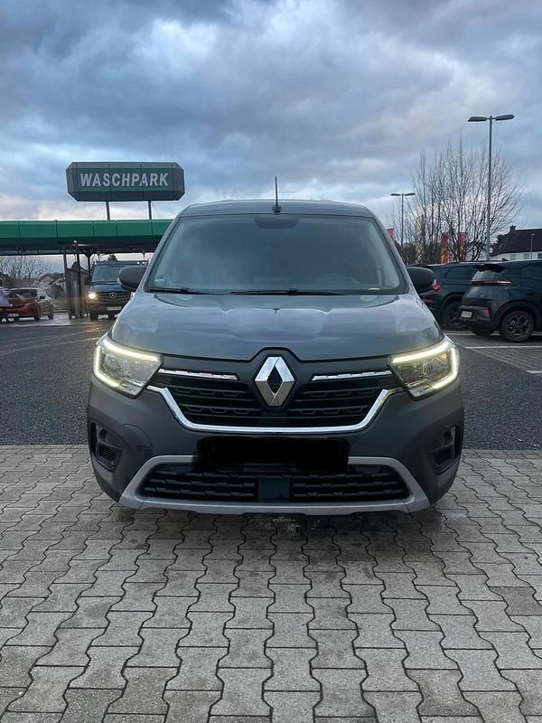 Grau Gebraucht 2022 Renault Kangoo Van / Kleinbus | 7.999 € - Bild 1/4