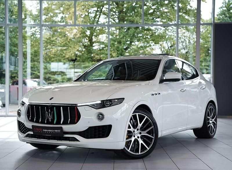 Weiß Gebraucht 2016 Maserati Levante SUV | 36.800 € (Fairer Preis) - Bild 1/4