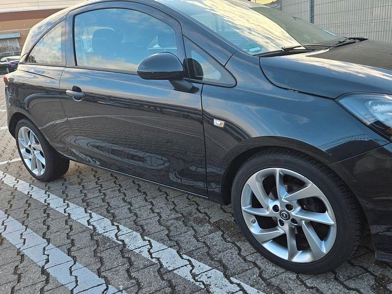 Gebraucht Opel Corsa Active 69 PS (50 kW) 2016 Schwarz Kleinwagen