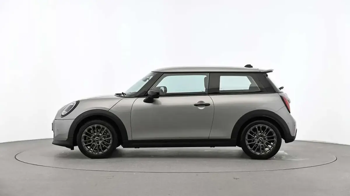 Gebraucht Mini Cooper S Classic 204 PS (150 kW) 2024 Grau Kleinwagen