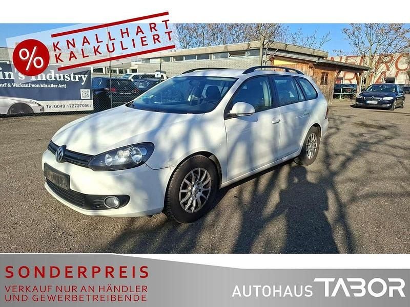 Gebraucht VW Golf VII 105 PS (77 kW) 2012 Candyweiß Kombi