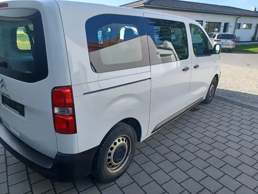 Gebraucht Citroën Jumpy 120 PS (88 kW) 2020 Weiß Van / Kleinbus