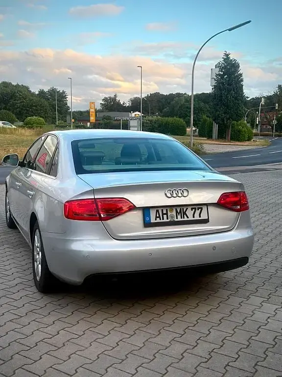 Gebraucht Audi A4 Ambiente 160 PS (117 kW) 2008 Silber Limousine