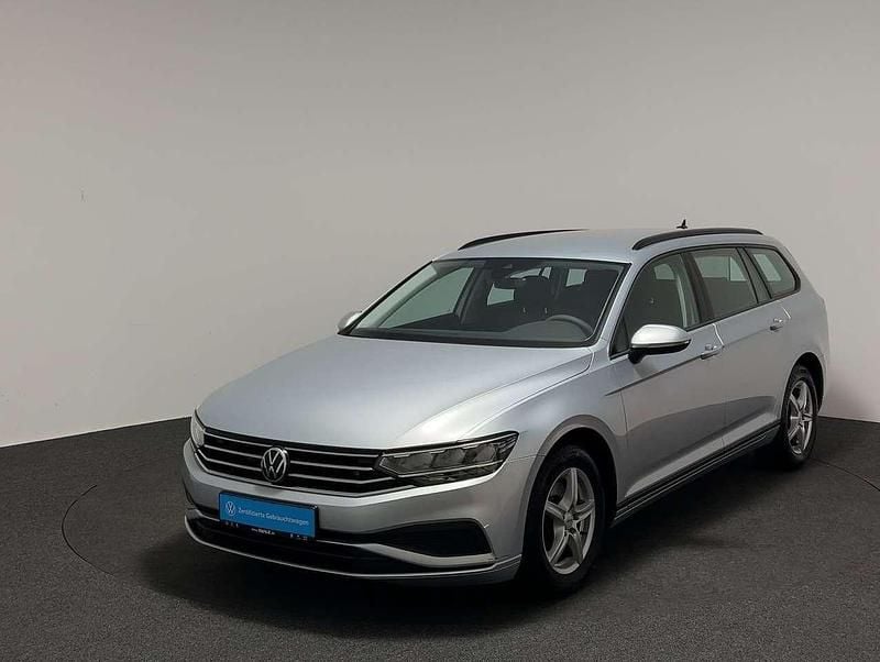Gebraucht VW Passat Conceptline 150 PS (110 kW) 2023 Silber Kombi