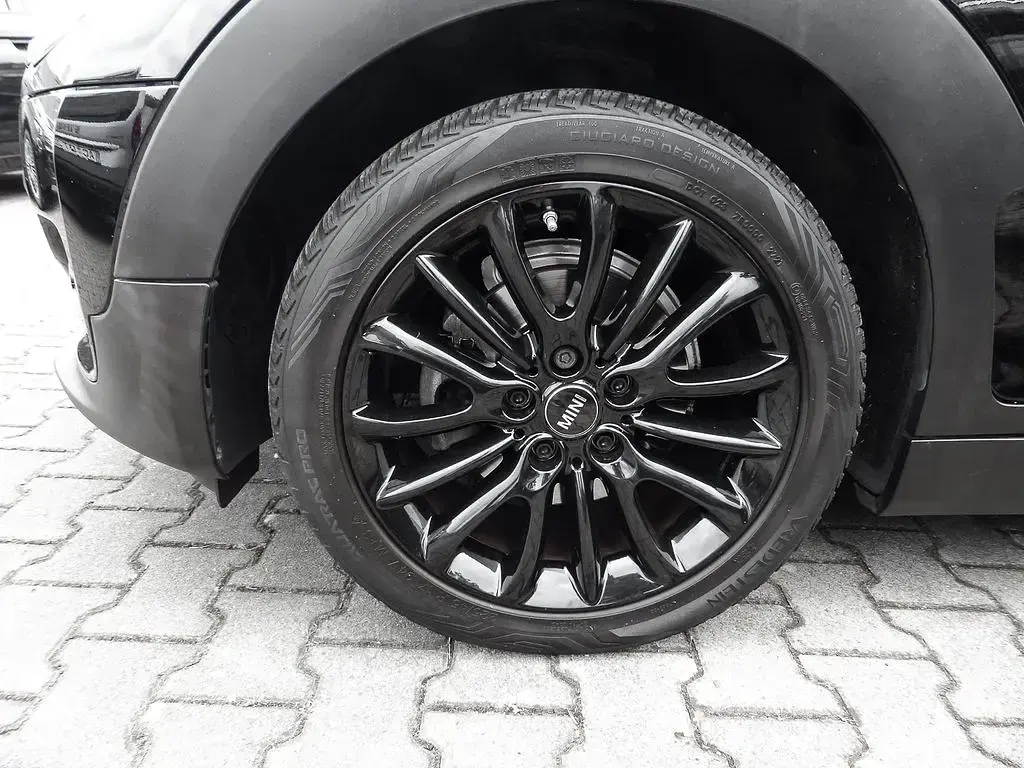 Gebraucht Mini One Clubman Chili 102 PS (75 kW) 2017 Midnight black metallic Kombi