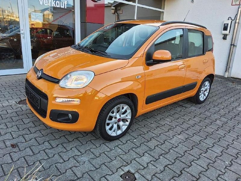 Gebraucht Fiat Panda Lounge 69 PS (50 kW) 2017 Orange Limousine