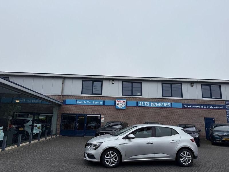 Grau Gebraucht 2019 Renault Mégane IV Zen Limousine | 7.950 € (Fairer Preis) - Bild 1/4